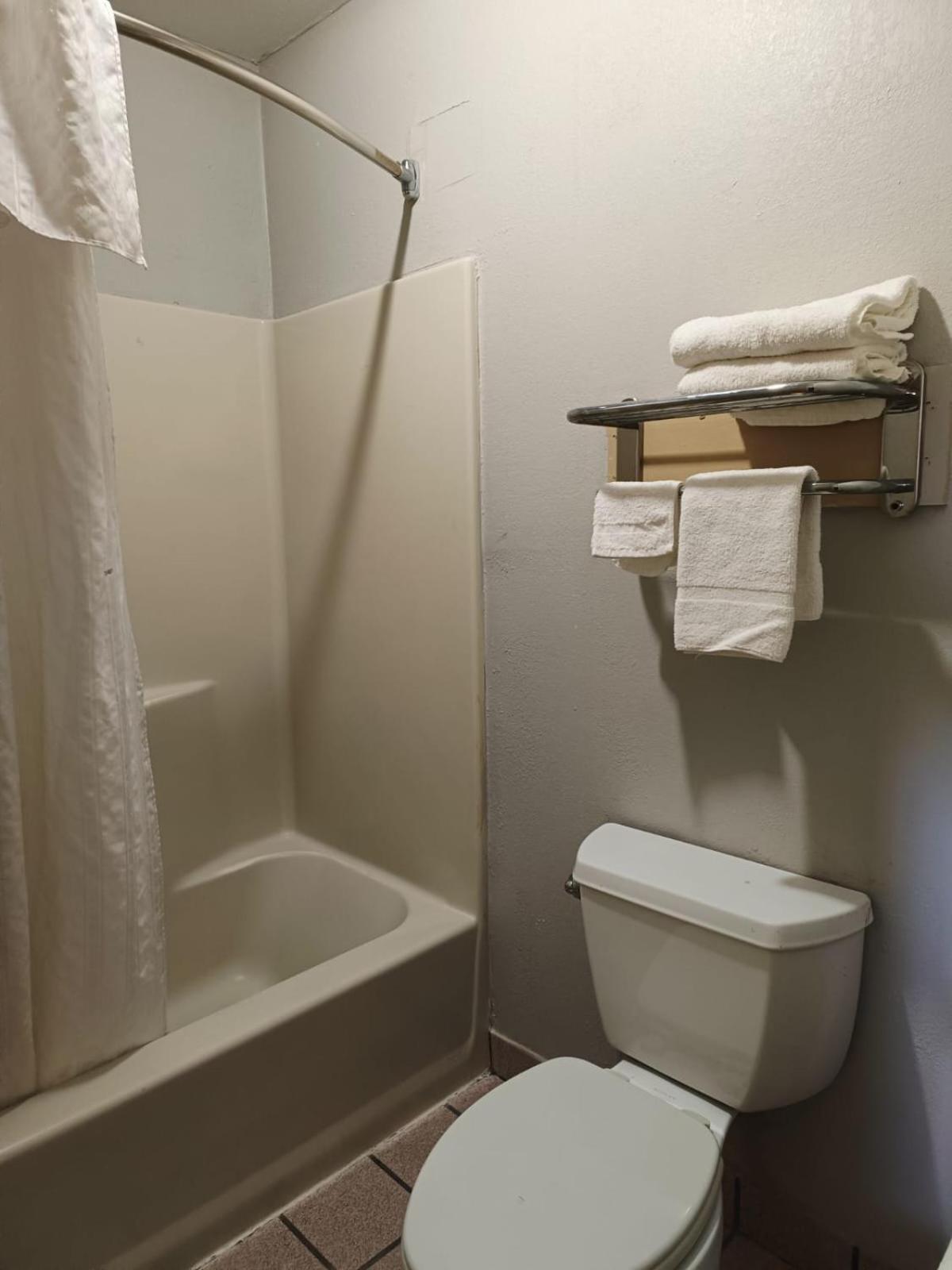 Executive Inn By Oyo Kilgore North Luaran gambar